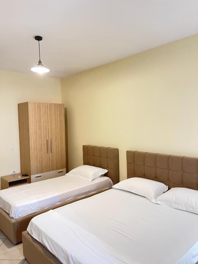 Noi Sea View Studio Vlorë Buitenkant foto