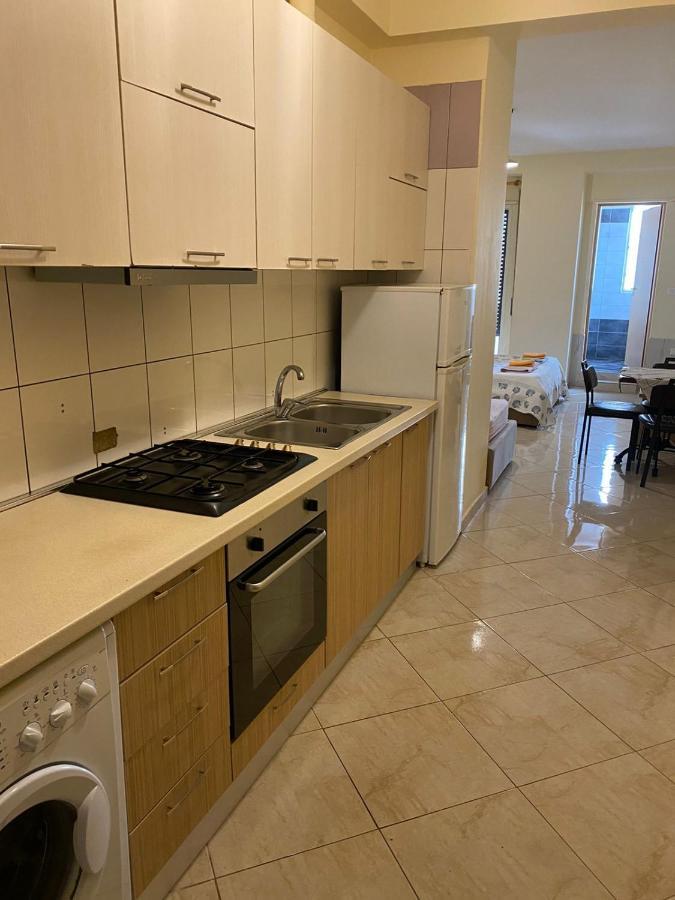 Noi Sea View Studio Vlorë Buitenkant foto